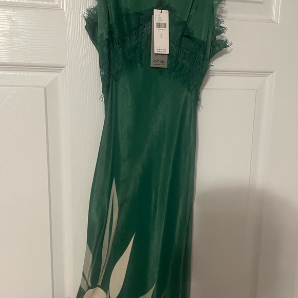 Chic Green Floral Slip Dress - Picture 4 of 4